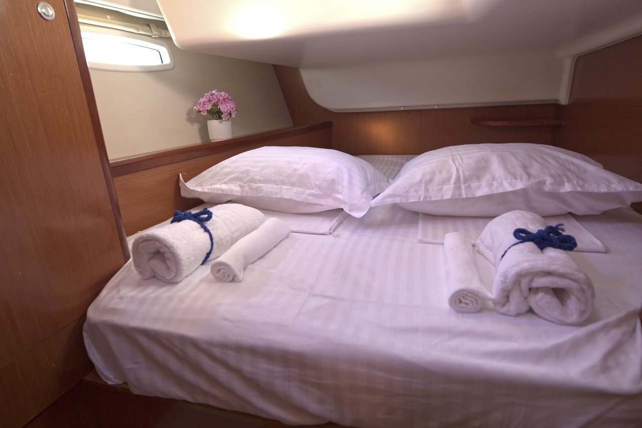 Oceanis 43 — photo 17