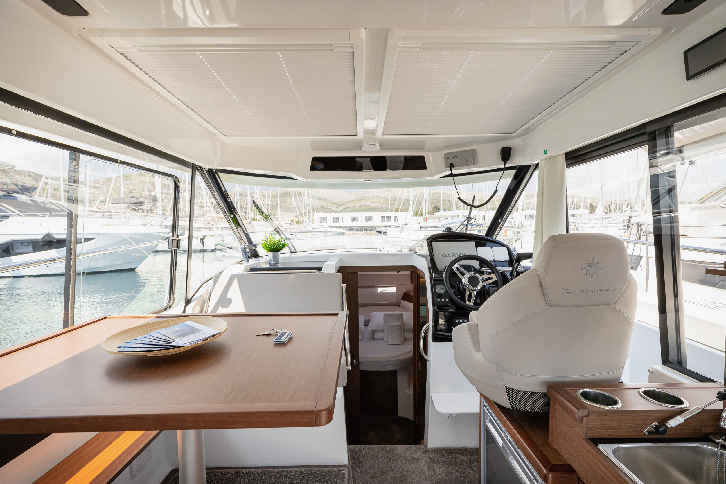 Merry Fisher 895 Offshore — photo 3