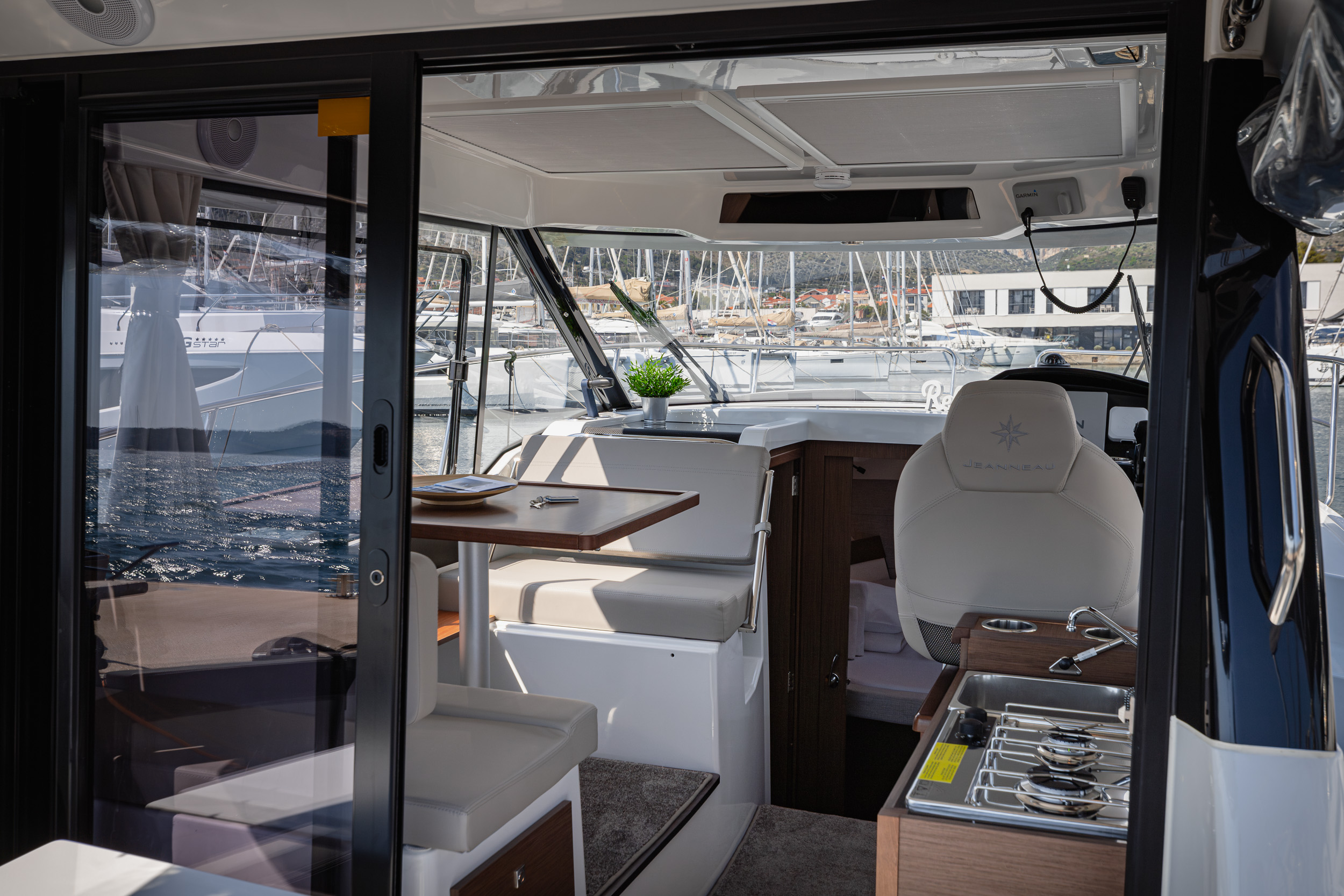 Merry Fisher 895 Offshore — photo 15