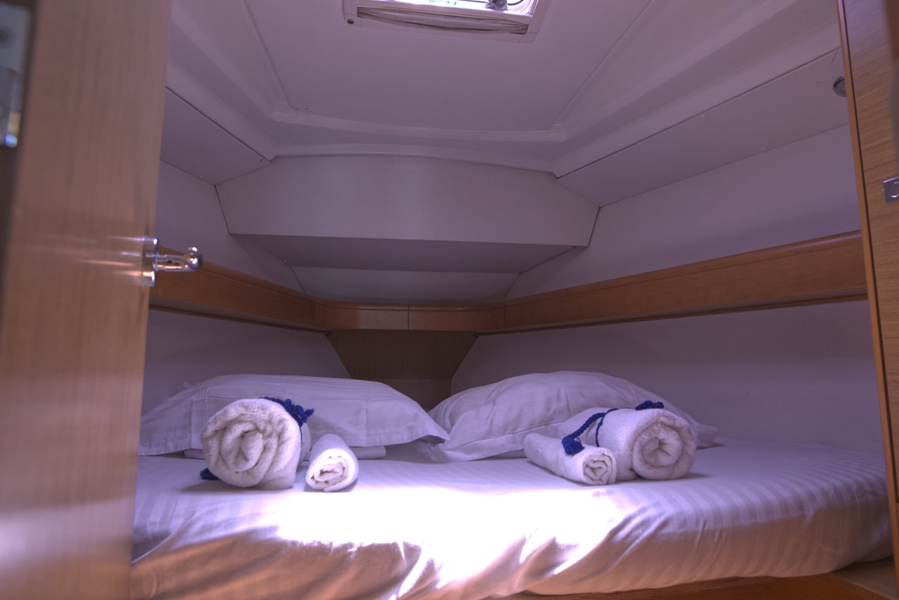 Sun Odyssey 36i — photo 22
