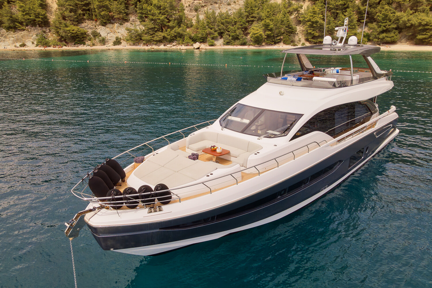 Azimut 78 Fly - 4 + 1 cab. — photo 3