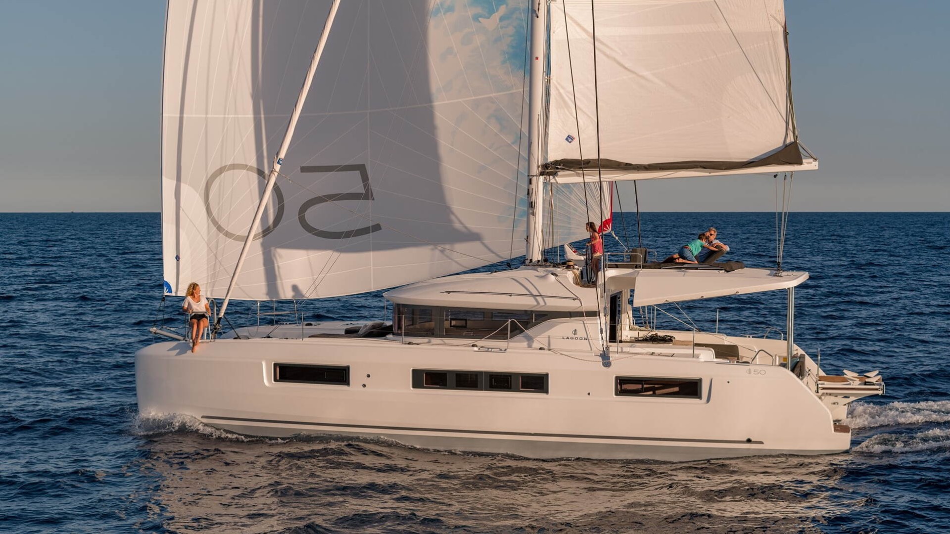 Lagoon 50 - 5 + 2 cab. — photo 1