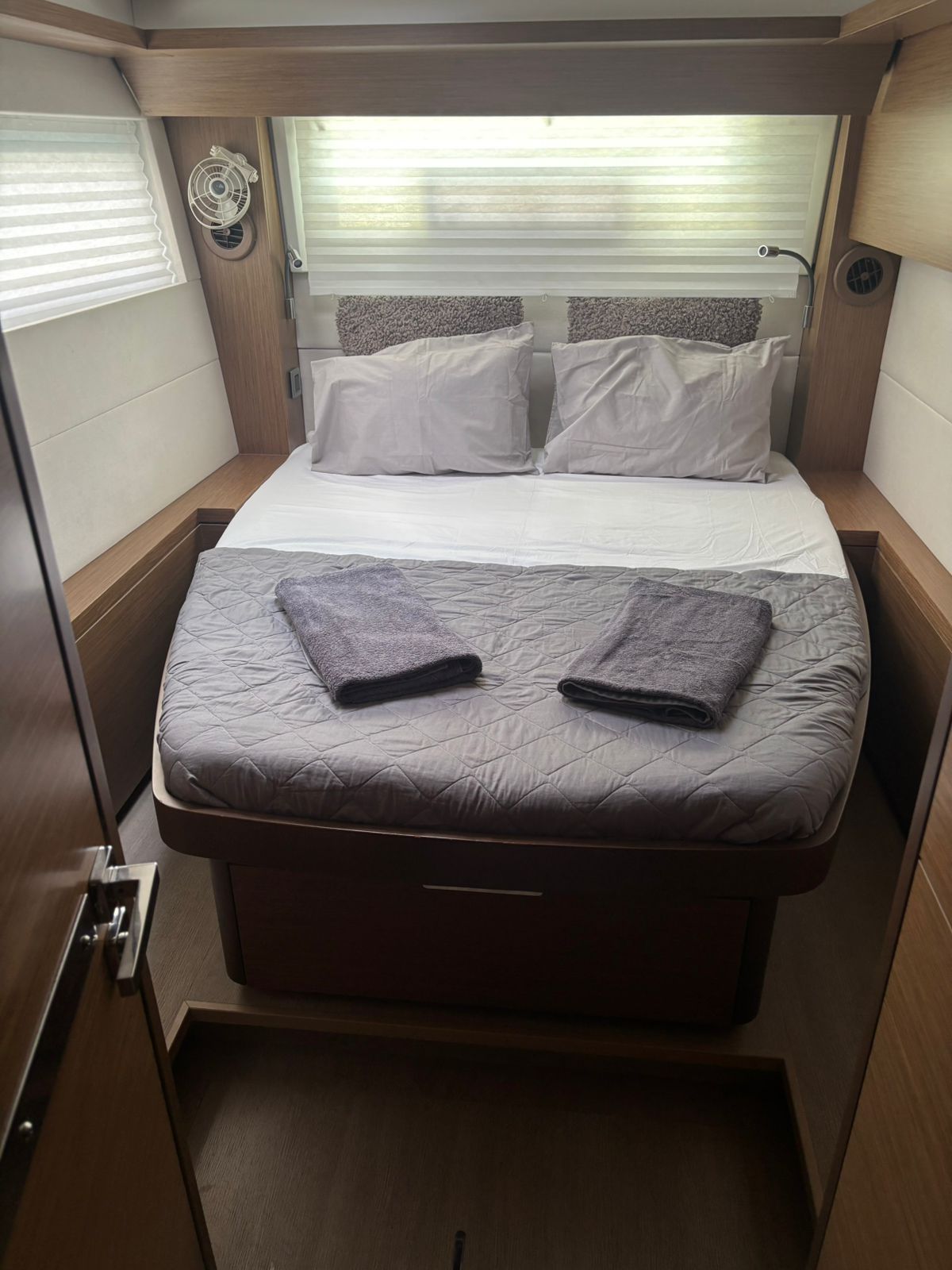 Lagoon 50 - 6 + 2 cab. — photo 16