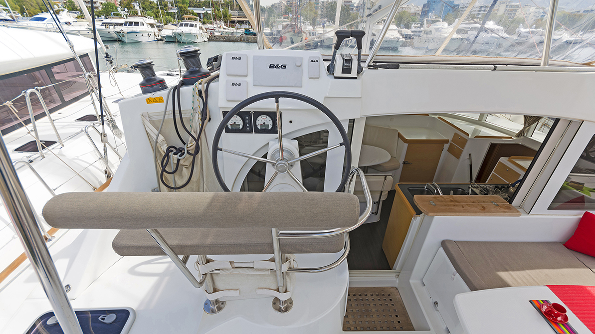 Lagoon 380 S2 - 4 + 2 cab. — photo 18