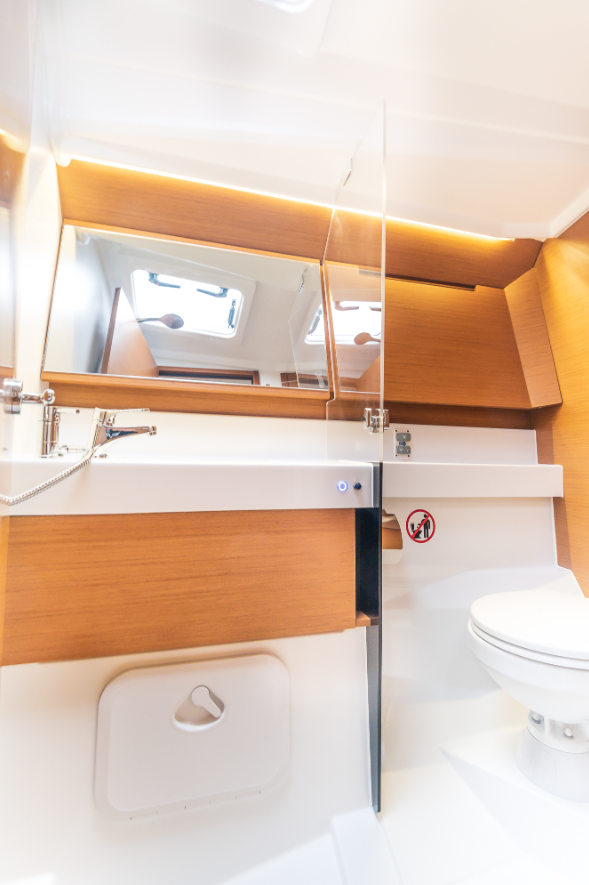 Sun Odyssey 410 - 3 cab. — photo 24