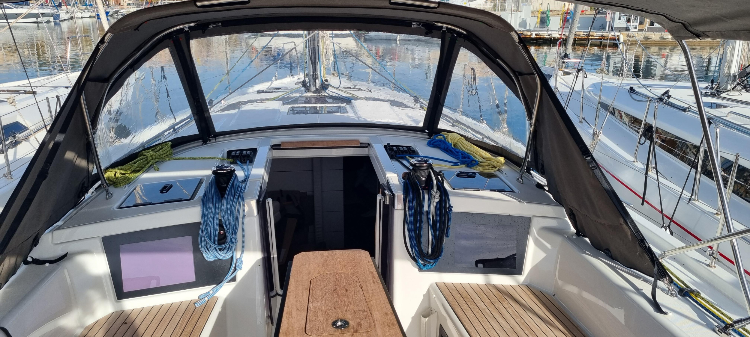 Dufour 41 - 3 cab. — photo 6