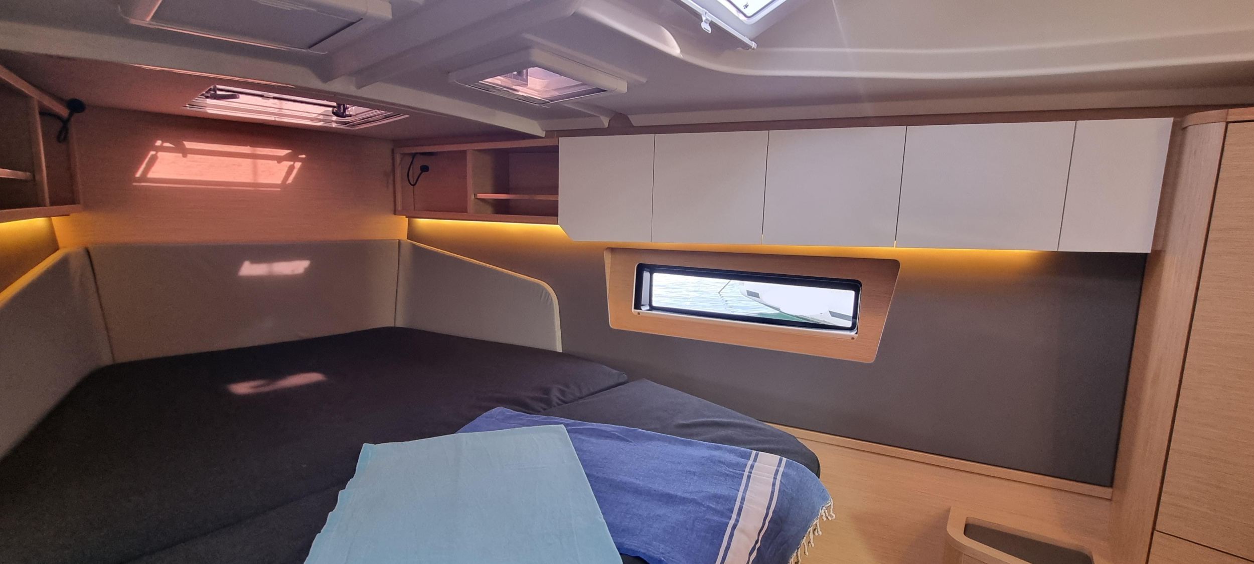 Dufour 41 - 3 cab. — photo 16