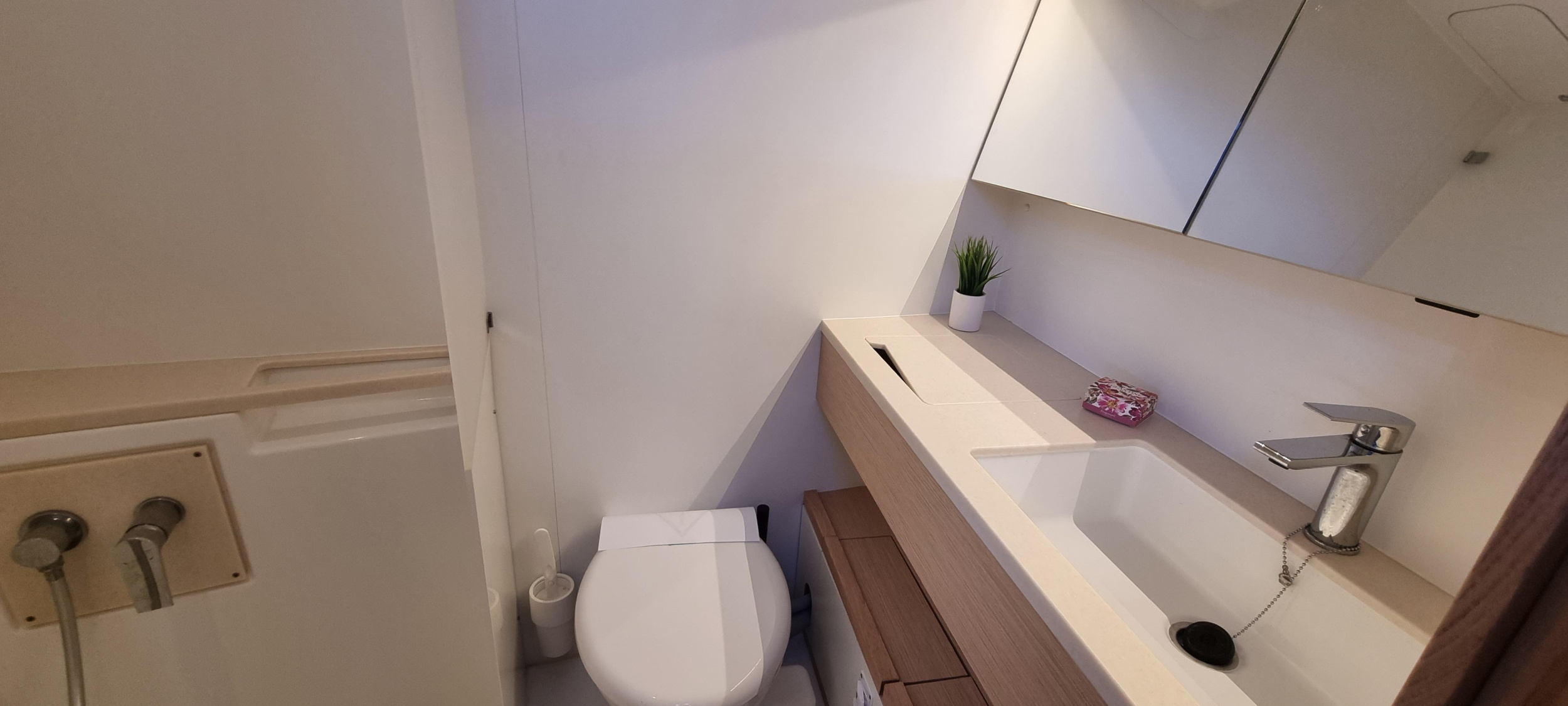 Dufour 41 - 3 cab. — photo 19