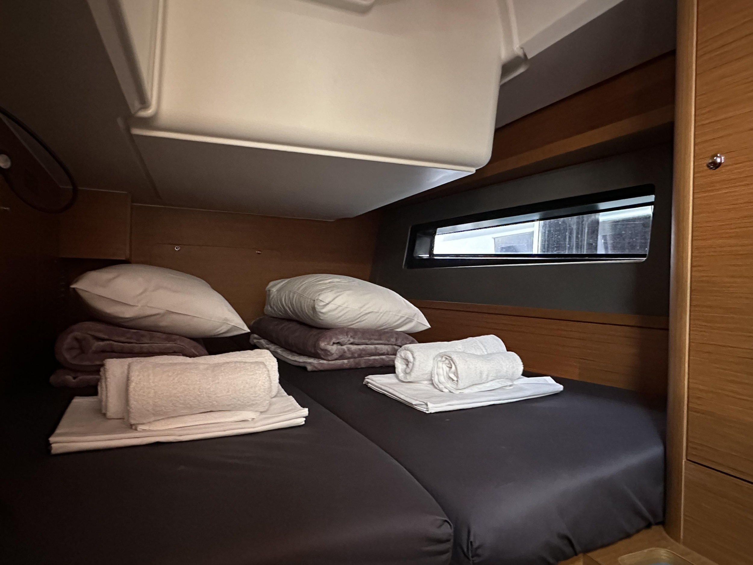 Dufour 41 - 3 cab. — photo 14