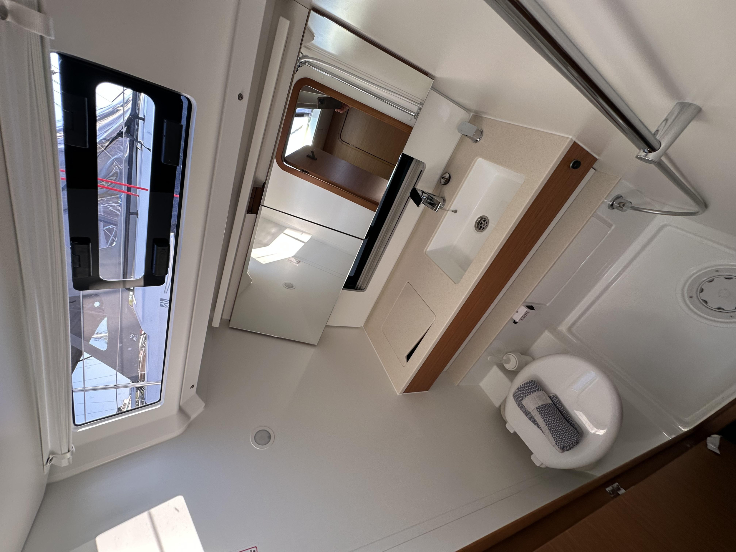Dufour 41 - 3 cab. — photo 16