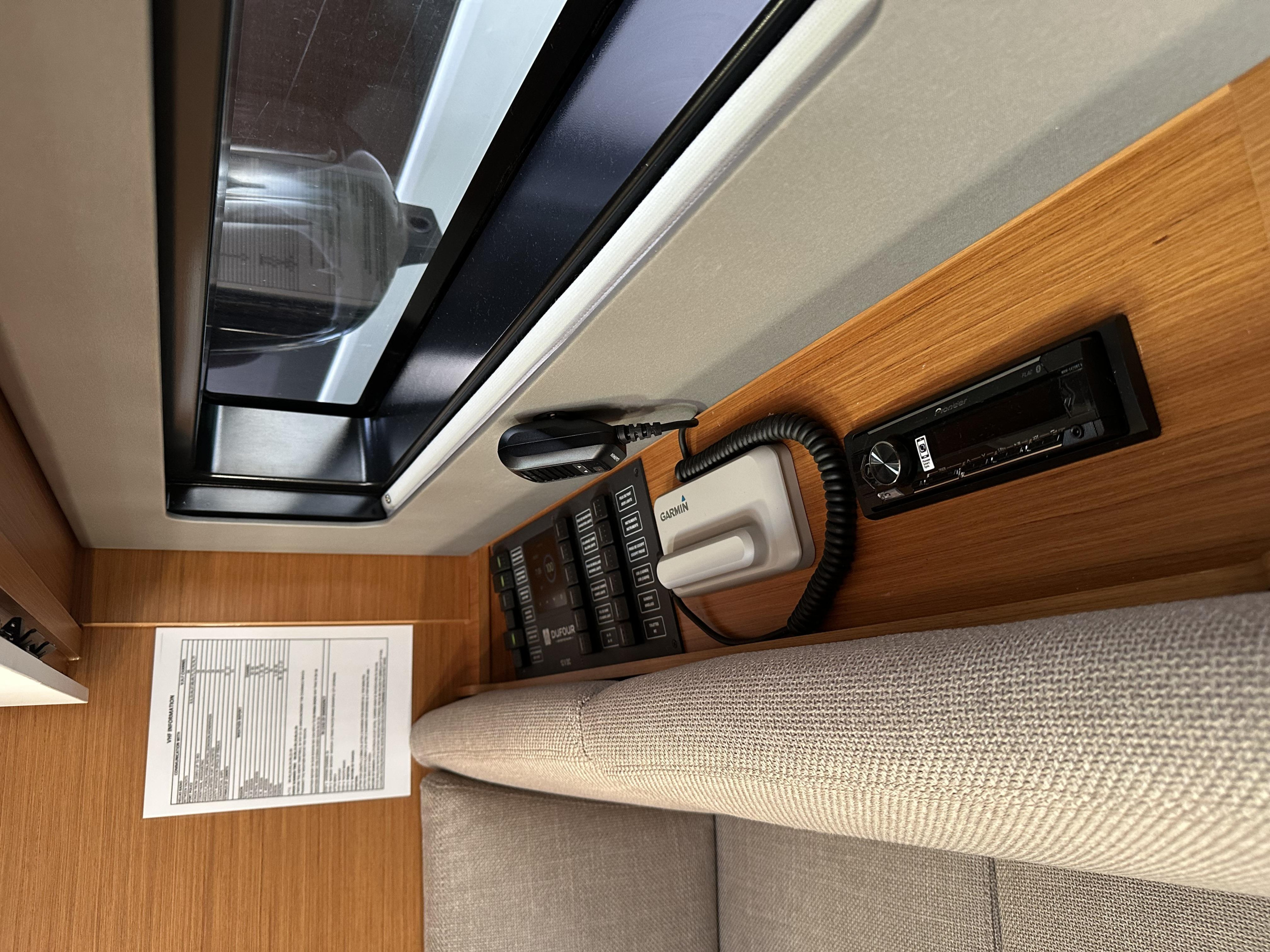 Dufour 41 - 3 cab. — photo 19
