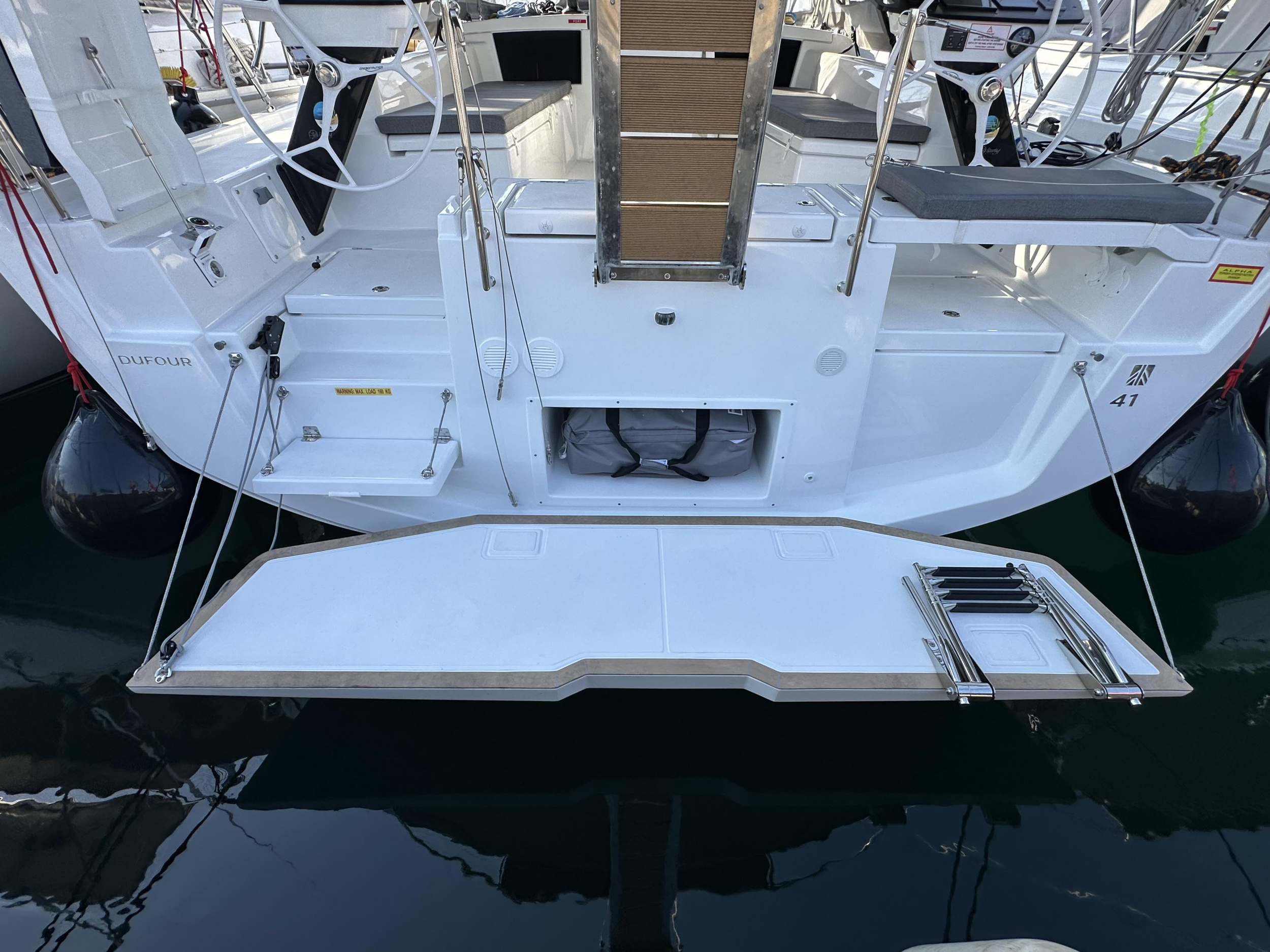 Dufour 41 - 3 cab. — photo 21