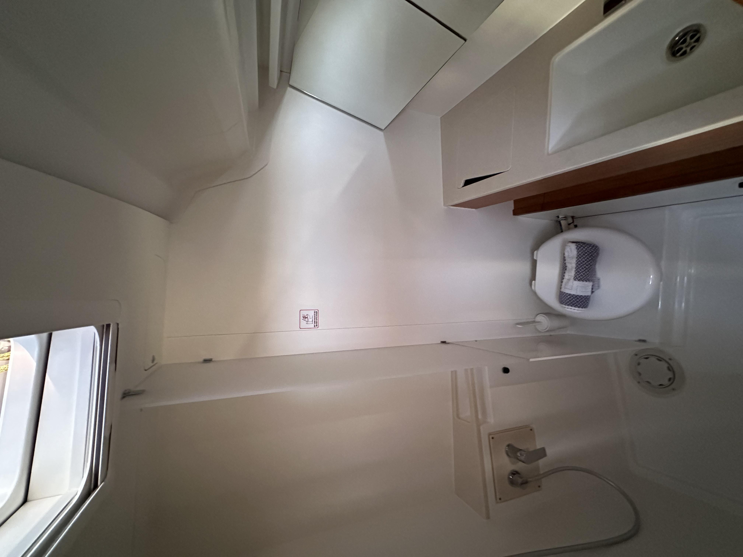 Dufour 41 - 3 cab. — photo 12