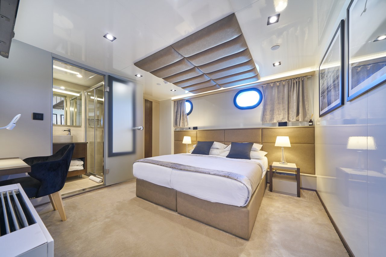 M/S Rara Avis — photo 36
