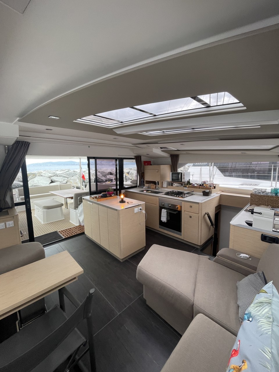 Fountaine Pajot Aura 51 - 5 + 1 cab. — photo 11