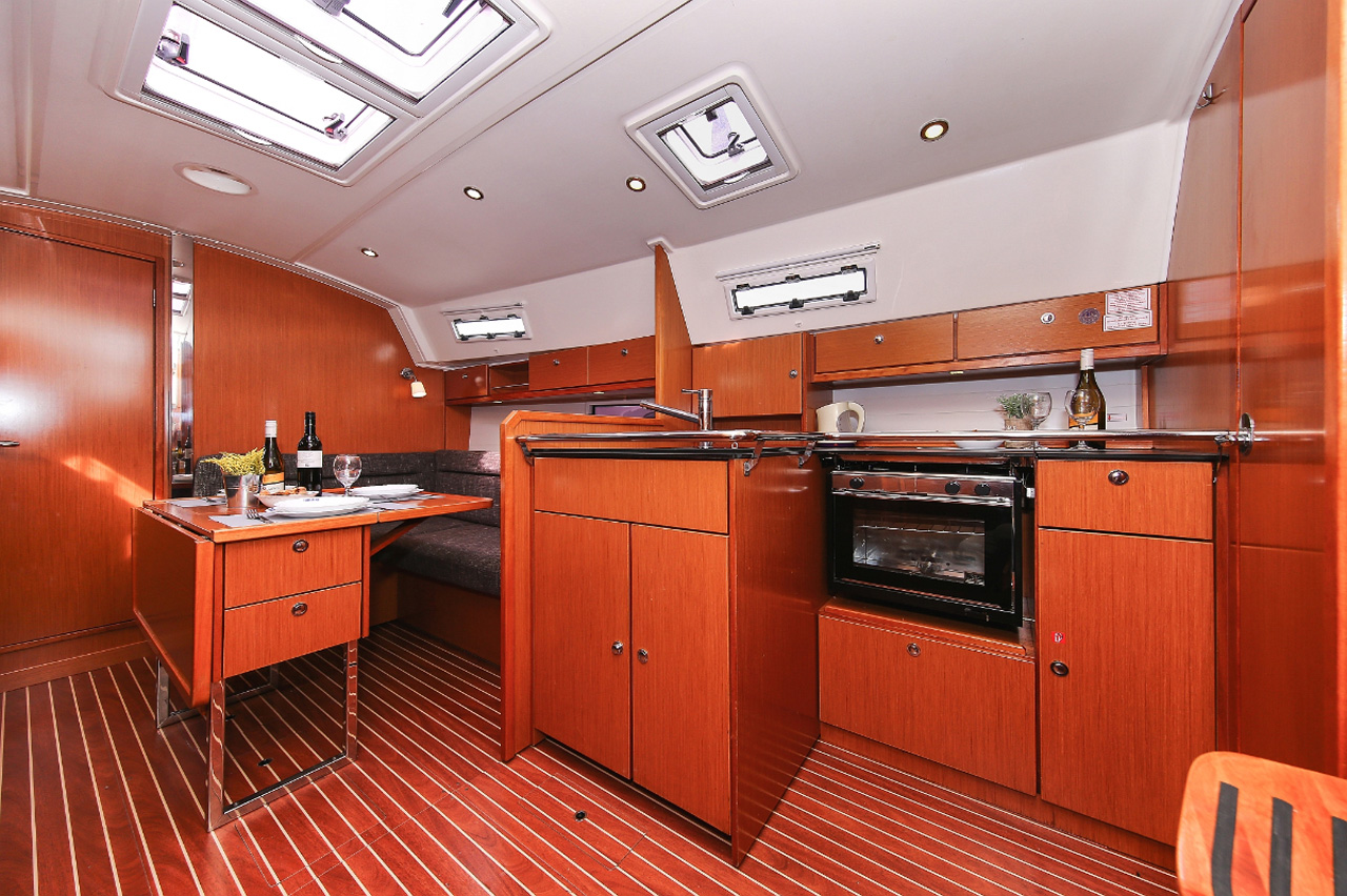Bavaria Cruiser 36 — photo 14