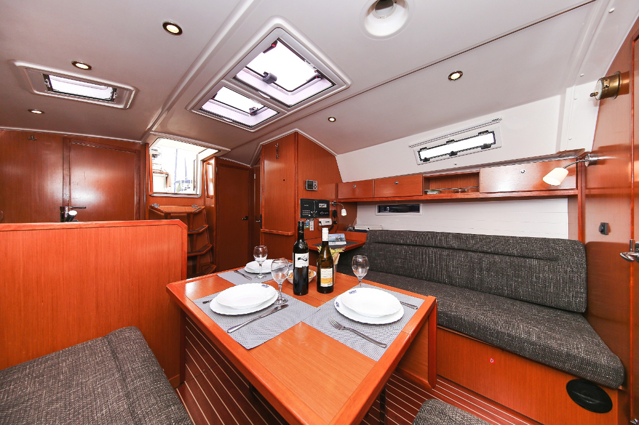 Bavaria Cruiser 36 — photo 16