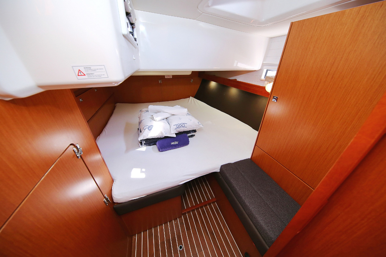 Bavaria Cruiser 36 — photo 20