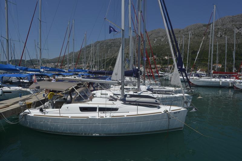Sun Odyssey 33i - 2 cab. — photo 7
