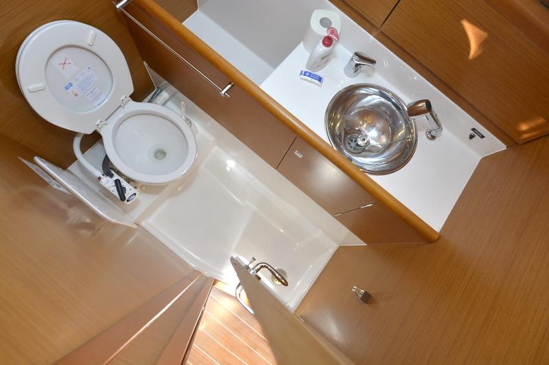 Sun Odyssey 33i - 2 cab. — photo 16
