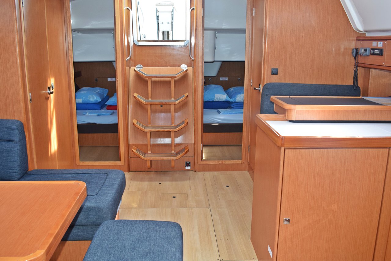 Bavaria Cruiser 51 — photo 9