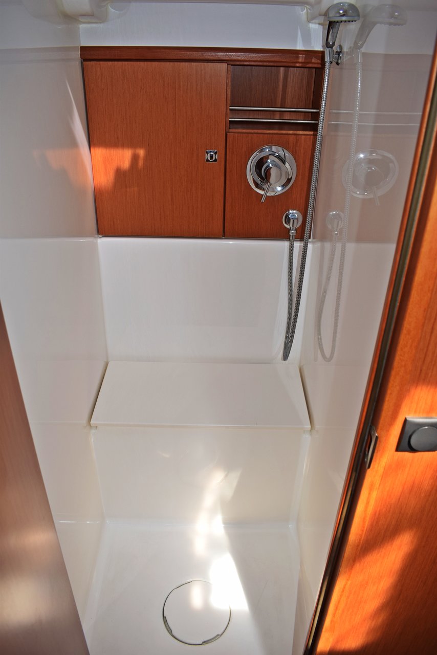 Bavaria Cruiser 51 — photo 20