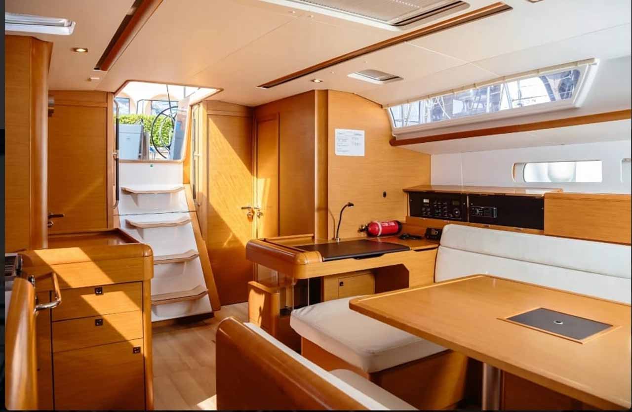Sun Odyssey 519 - 5 + 1 cab. — photo 9