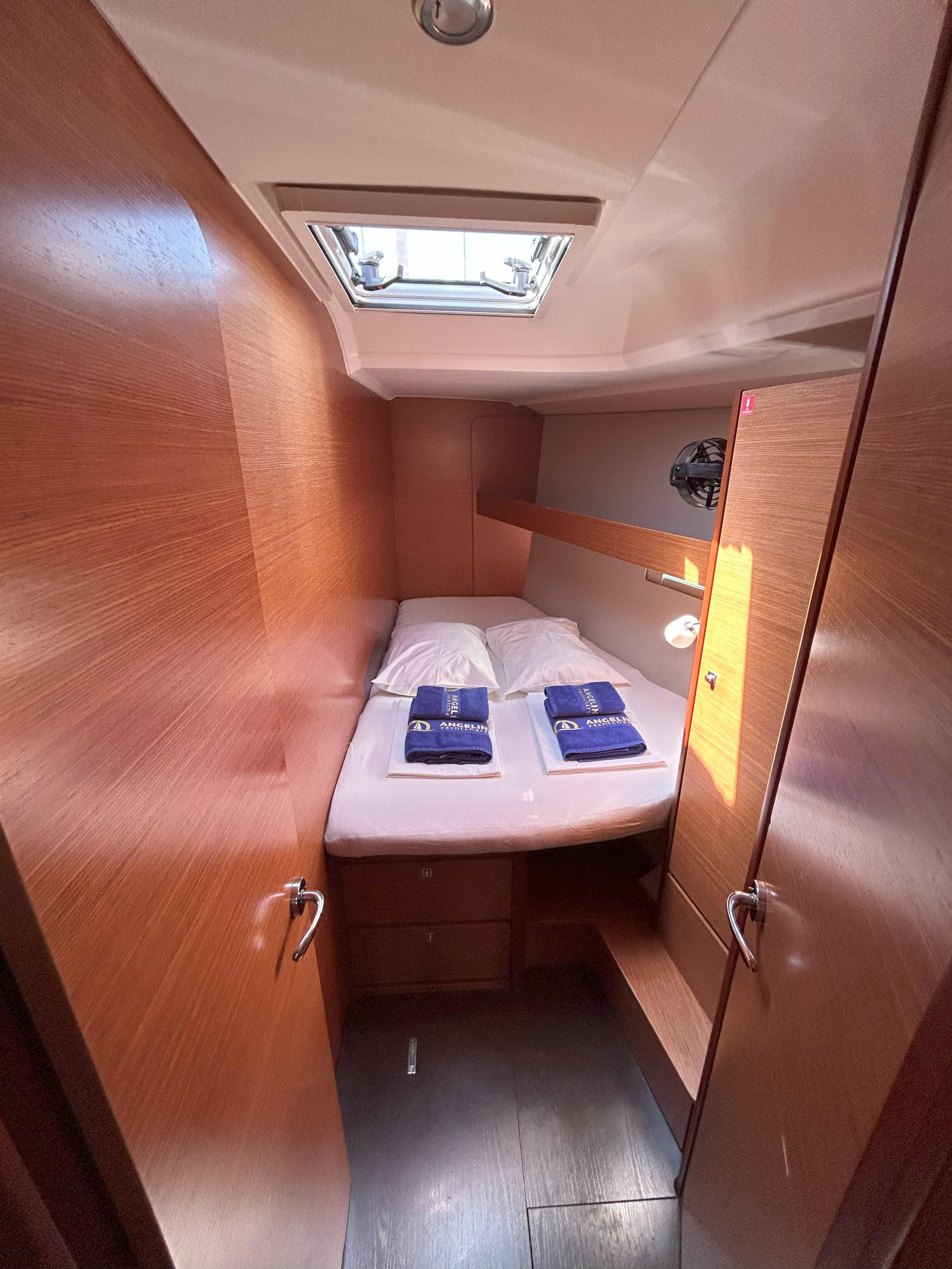 Dufour 460 GL — photo 12