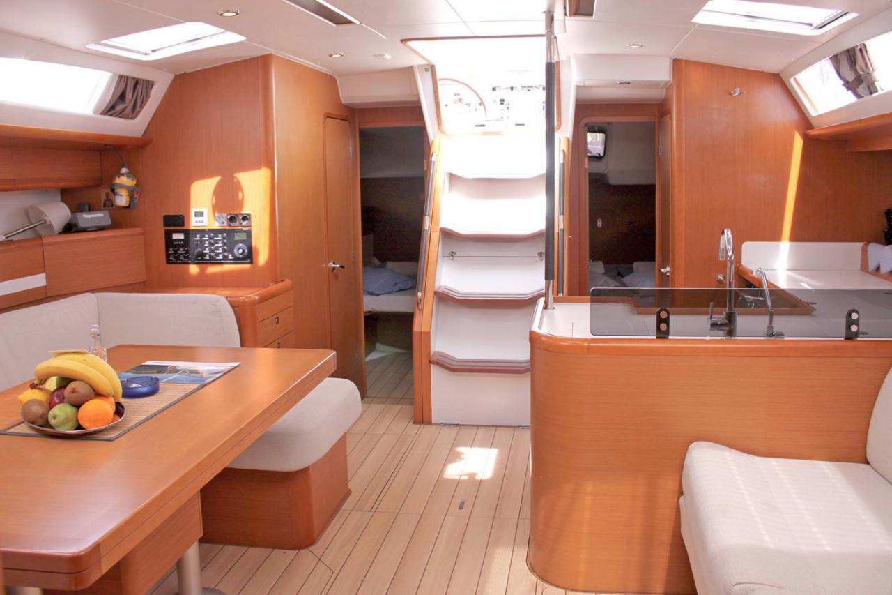 Jeanneau 53 - 6 cab. — photo 10