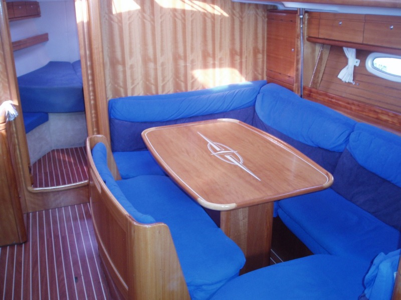 Bavaria 39 Cruiser — photo 8