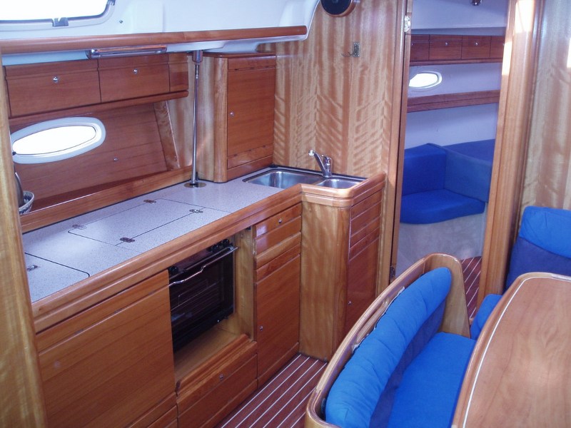 Bavaria 39 Cruiser — photo 9