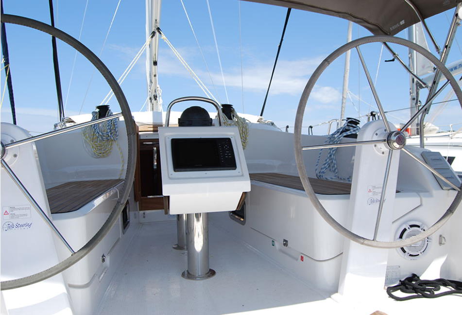 Bavaria 37 — photo 4