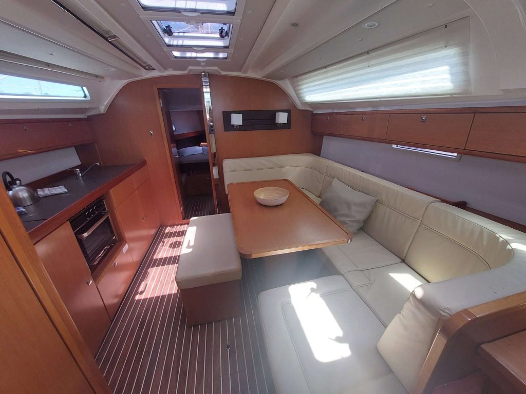 Bavaria Cruiser 41 - 3 cab. — photo 3