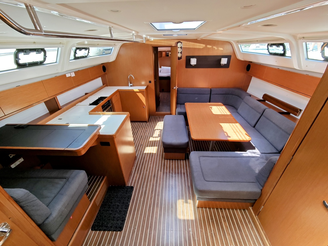 Bavaria Cruiser 51 — photo 5