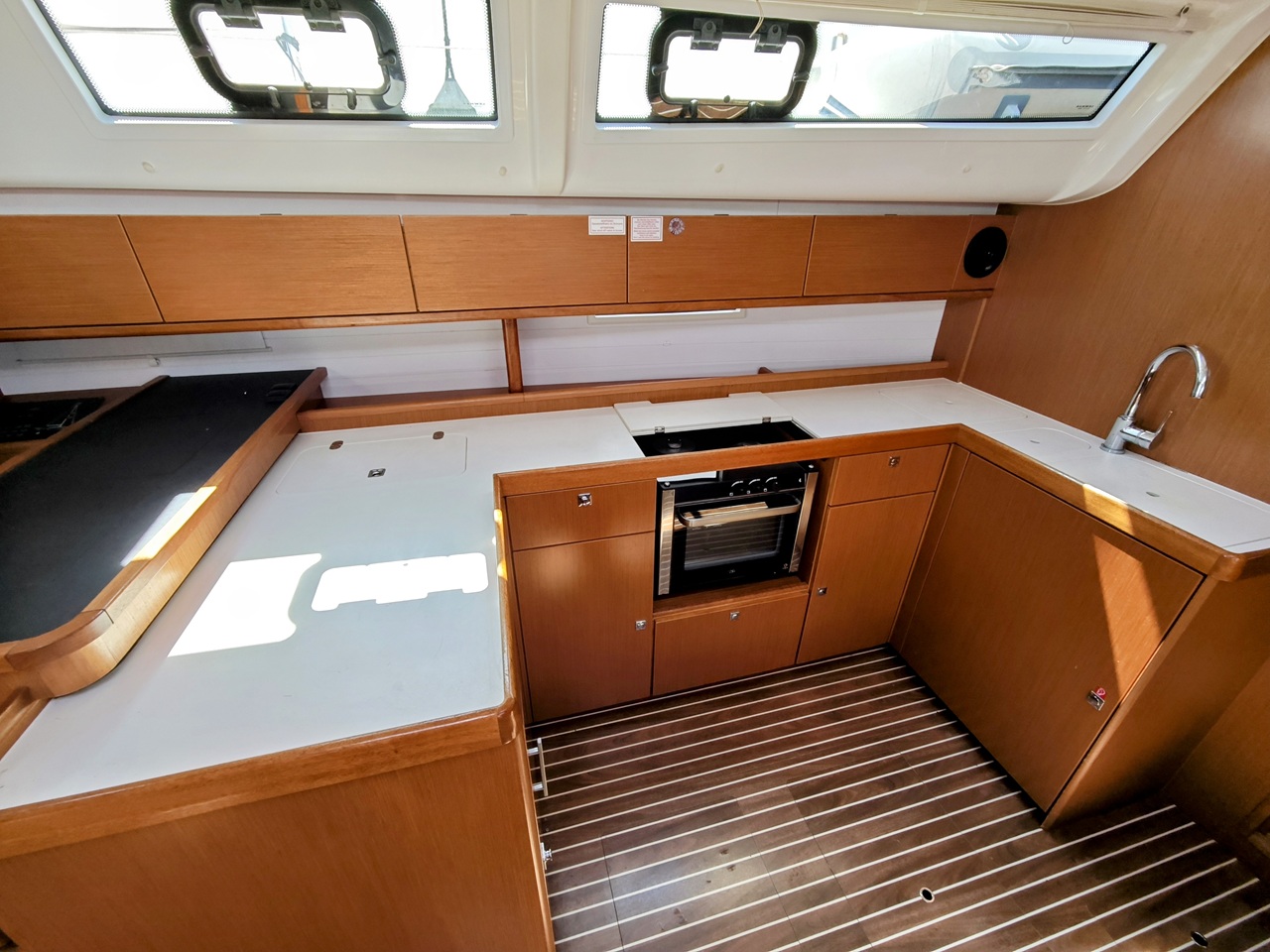 Bavaria Cruiser 51 — photo 8