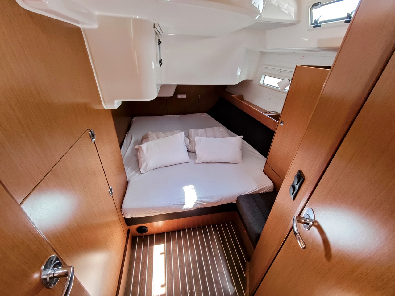Bavaria Cruiser 51 — photo 11