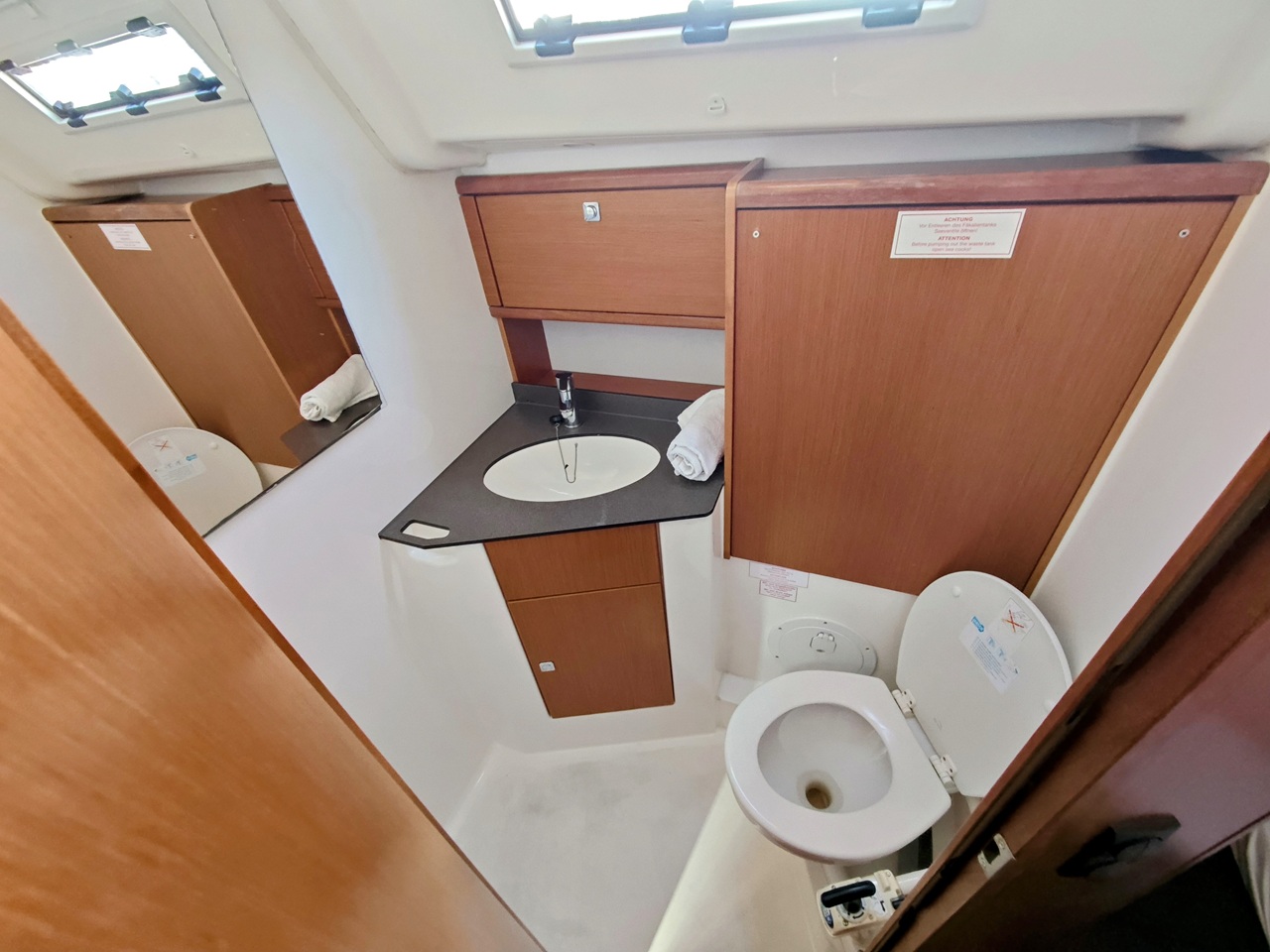 Bavaria Cruiser 51 — photo 18