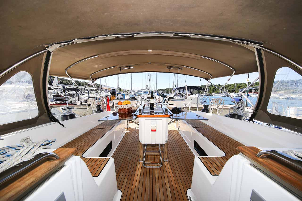 Bavaria Cruiser 56 - 5 + 1 cab. — photo 9