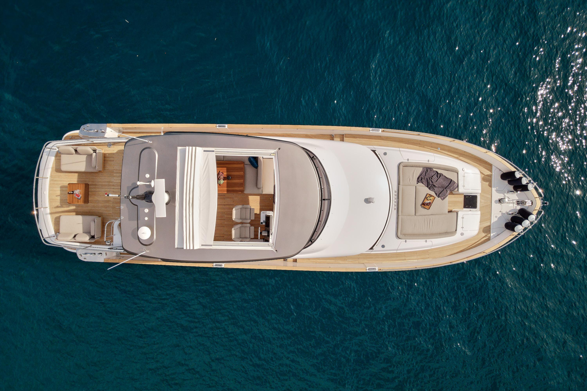 Azimut Magellano 66 — photo 3