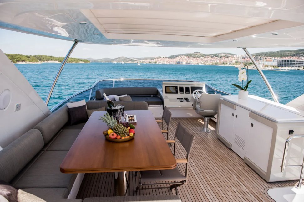 Azimut 72 Fly — photo 4