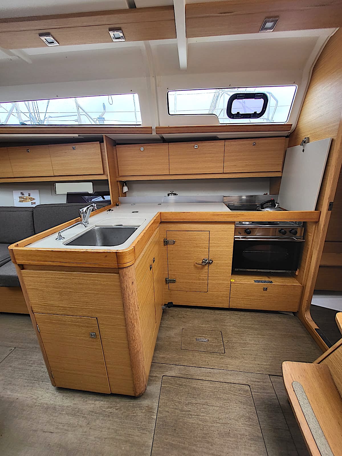 Dufour 382 GL — photo 7