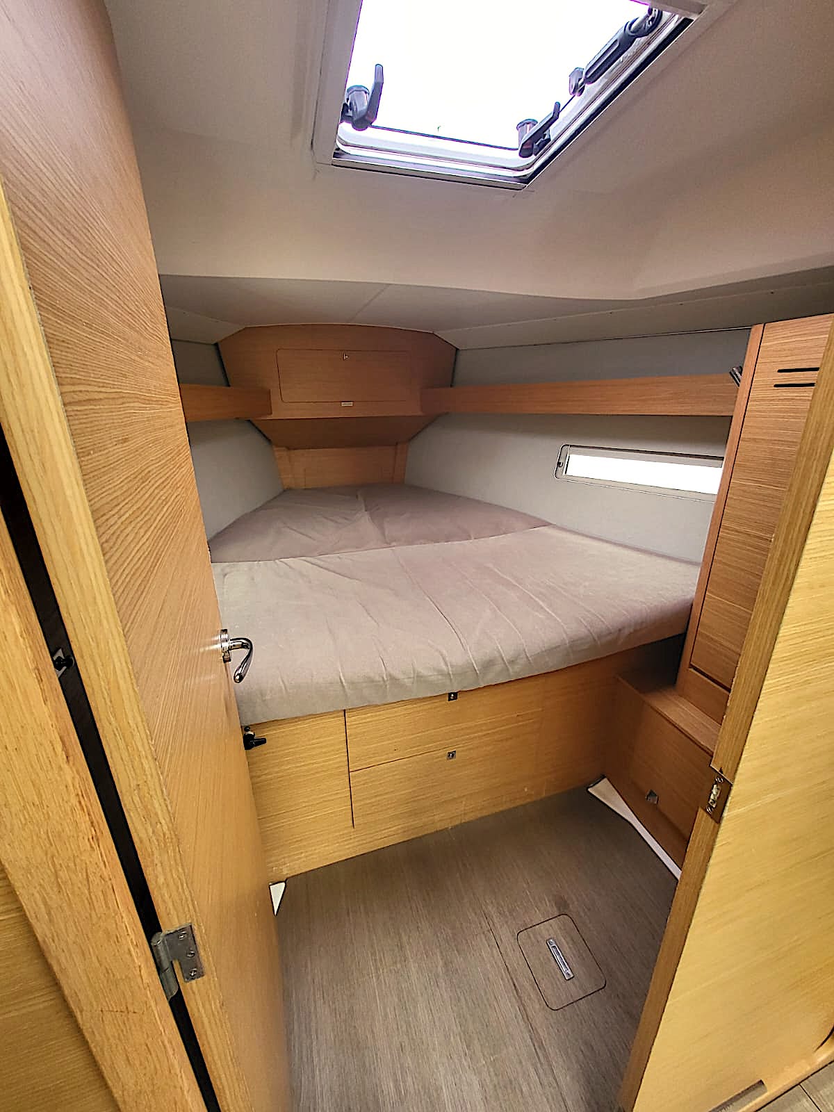 Dufour 382 GL — photo 10