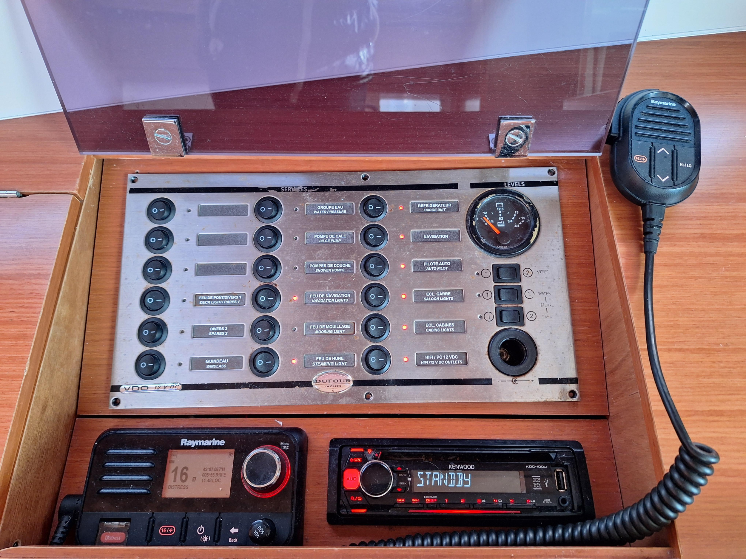 Dufour 412 GL — photo 7
