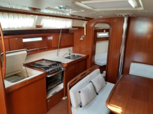 Dufour 425 GL — photo 8