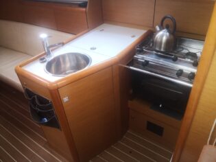 Sun Odyssey 30i — photo 8