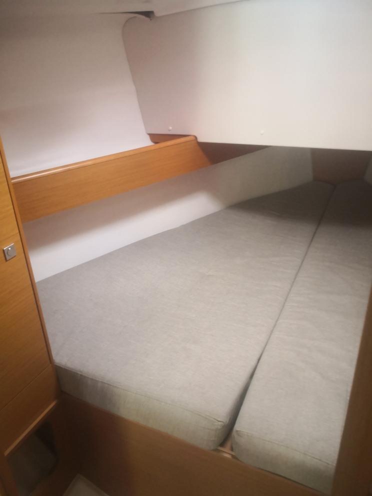 Sun Odyssey 30i — photo 10