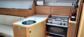 Sun Odyssey 33i - 2 cab. — photo 7