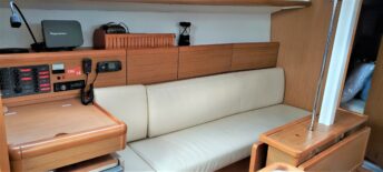 Sun Odyssey 33i - 2 cab. — photo 8