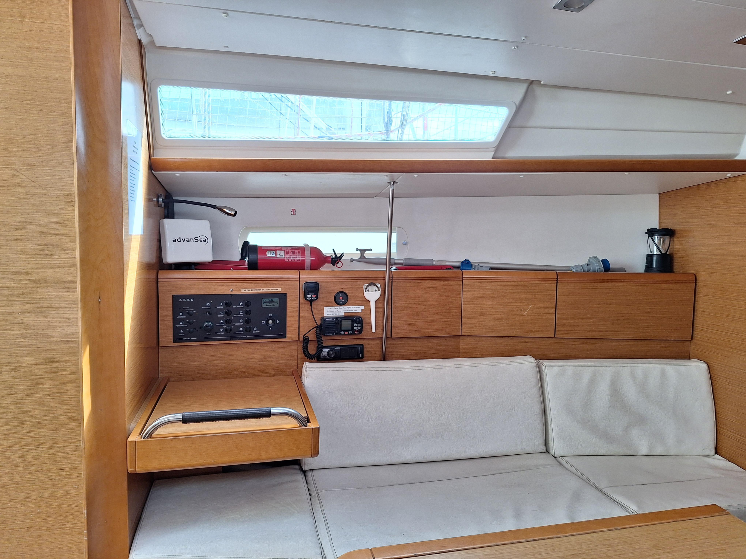 Sun Odyssey 379 — photo 10