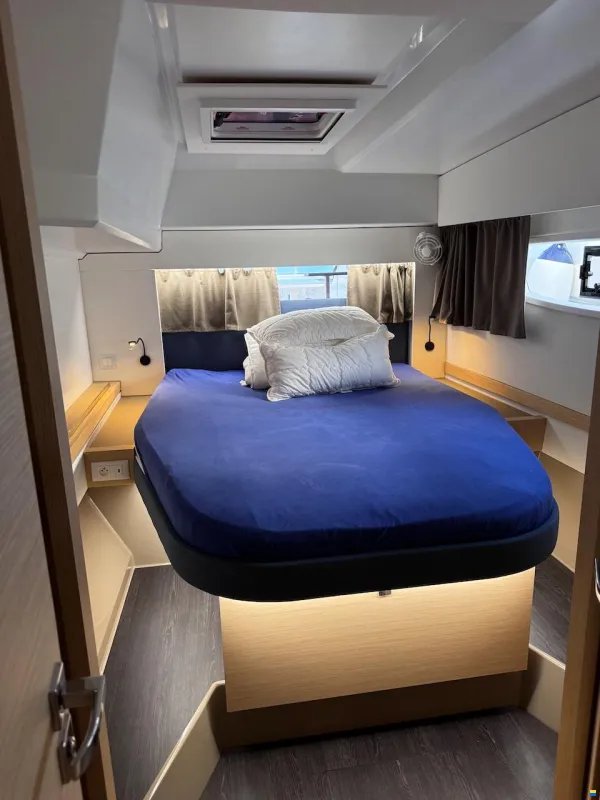 Fountaine Pajot Astrea 42 Maestro — photo 13
